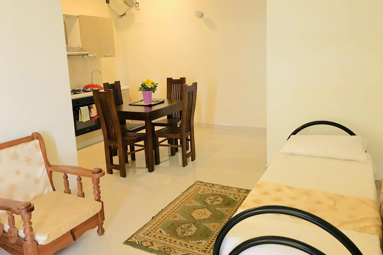 Queens Beach Hotel Tangalle Extérieur photo